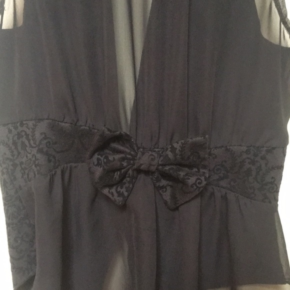 Black vest - Picture 4 of 4